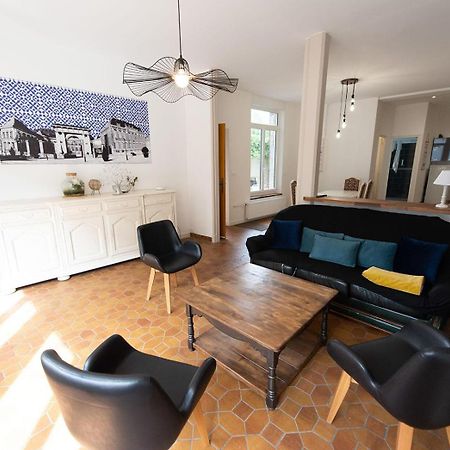 Logis - Hostellerie & Restaurant Du Marche Le Cateau-Cambresis ภายนอก รูปภาพ