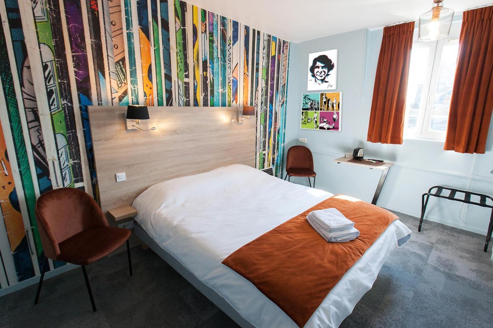 Logis - Hostellerie & Restaurant Du Marche Le Cateau-Cambresis ภายนอก รูปภาพ